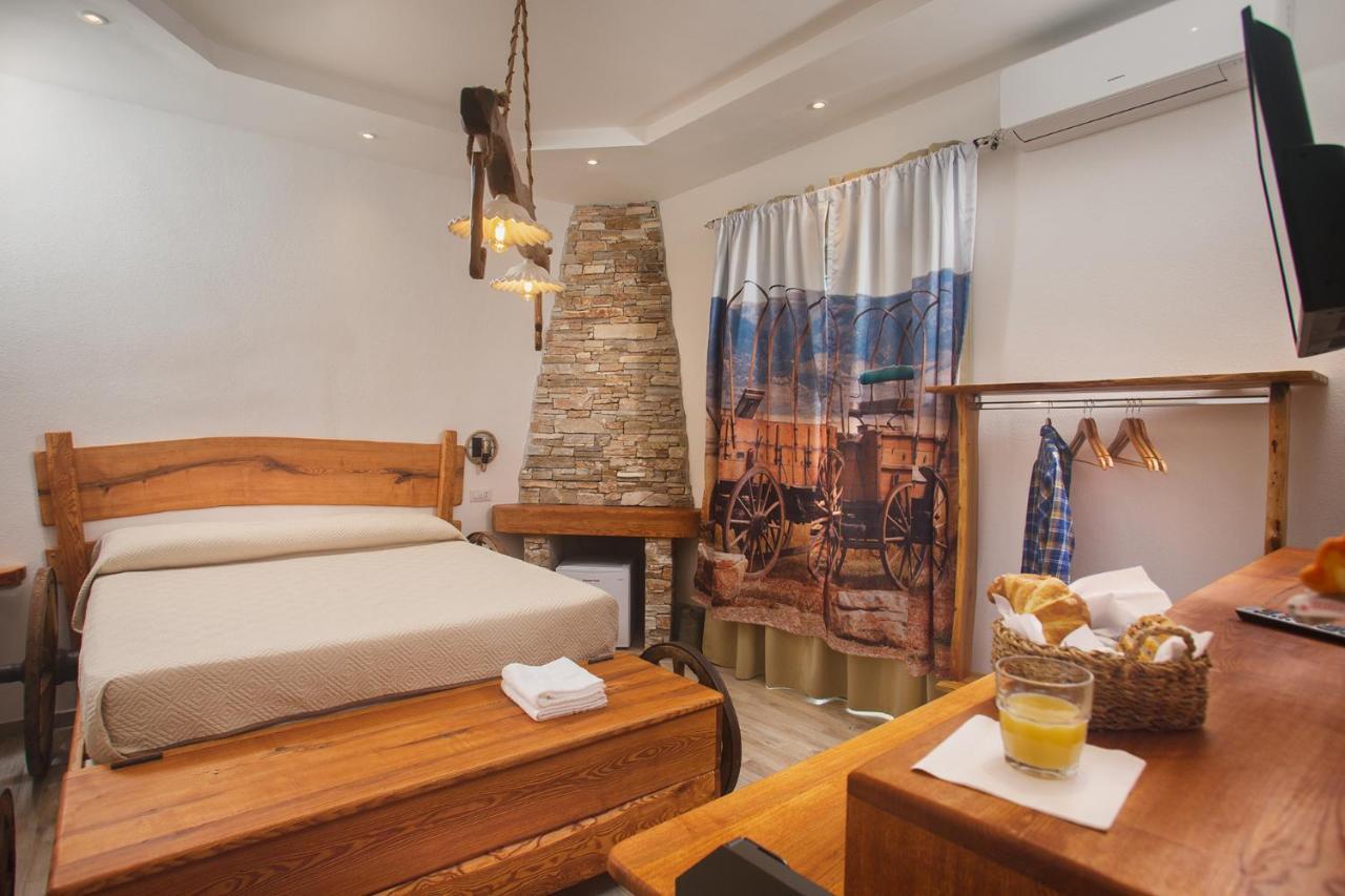 Vincent House Hotel Санта Тереза Галура Екстериор снимка